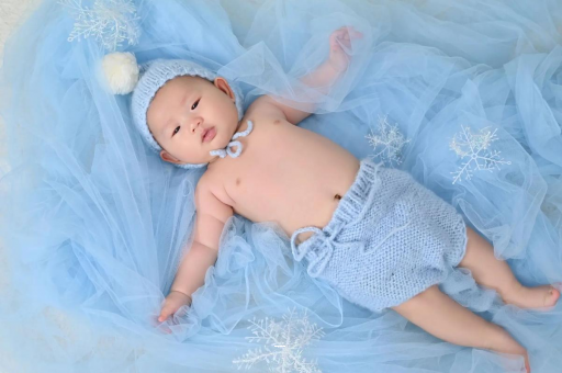 昌吉宝宝吐奶频繁怎么回事